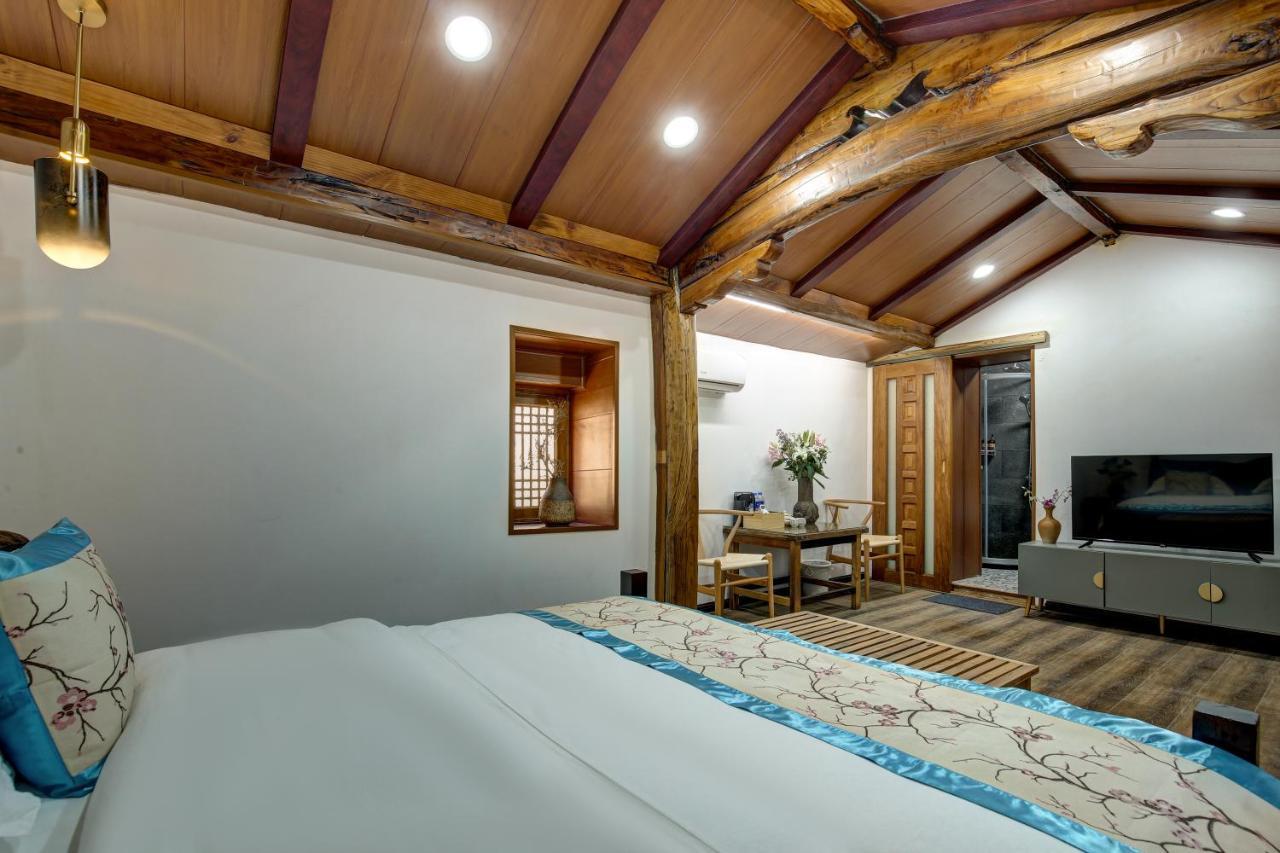 Dream Bay Hotel Tengchong Exterior photo